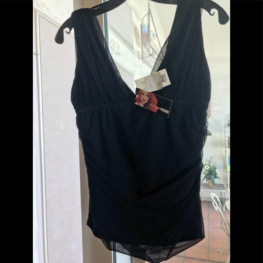 NWT Black NECESSARY OBJECTS SzL TOP